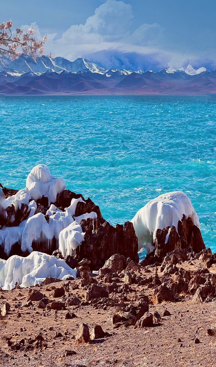 漂亮的大海高清图片大全。海边唯美风景。蓝天大海风光，美丽治愈