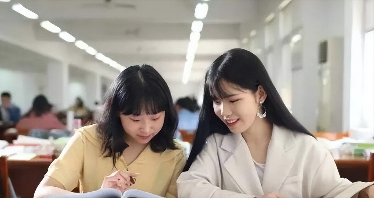 “一个月工资一年花不完”?91岁北大教授自曝退休金，网友酸了