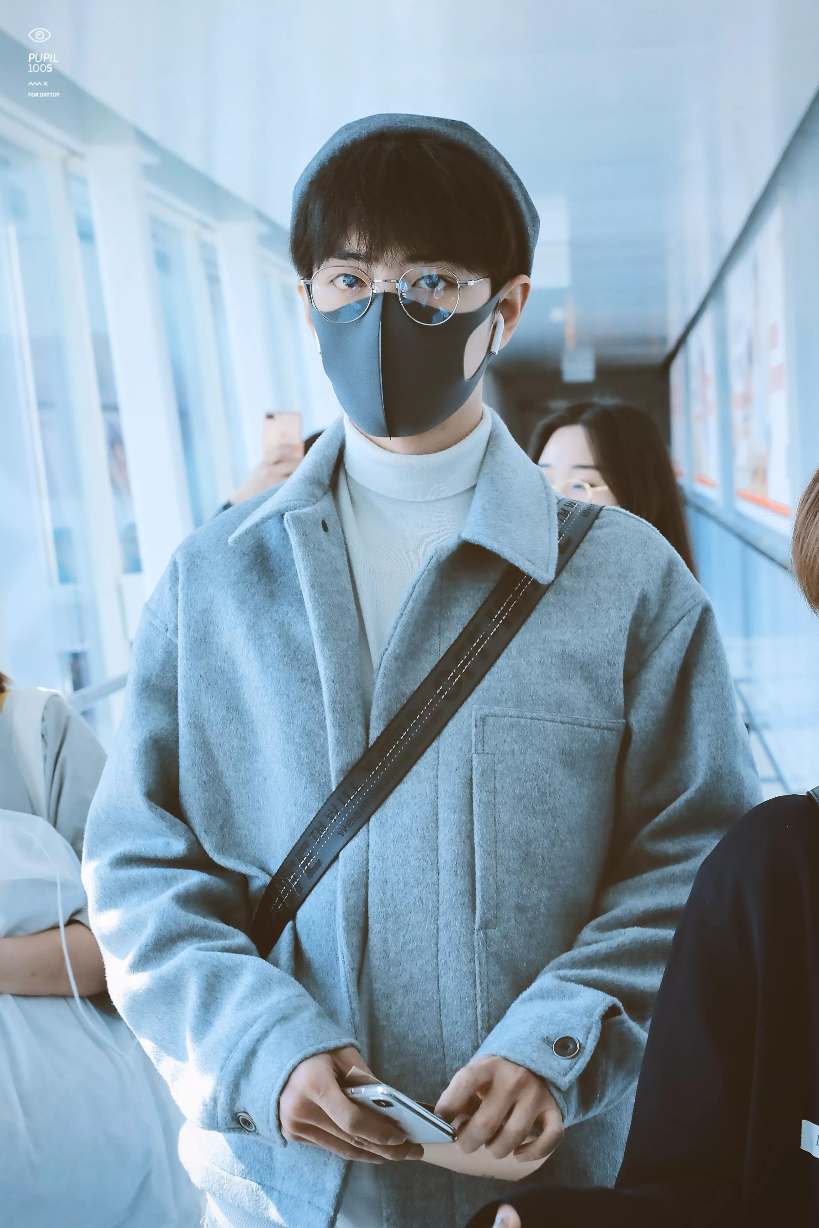 考古肖战:2018年9月—12月机场时间线汇总,今天请叫我收图狂魔