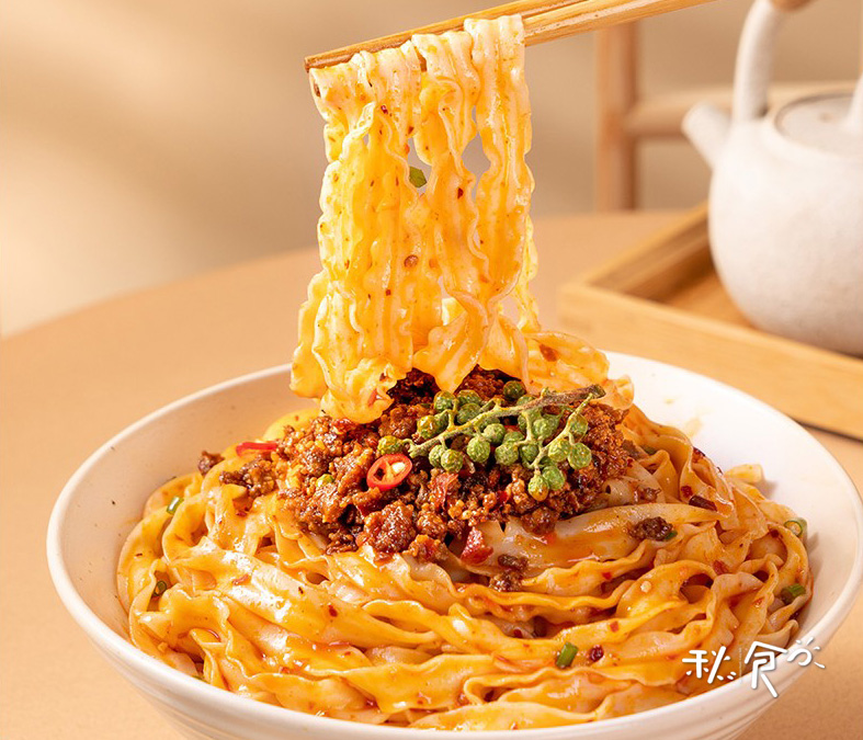 李佳琦和薇娅，推荐的这3款“美食”可以尝尝，好吃不贵，很良心