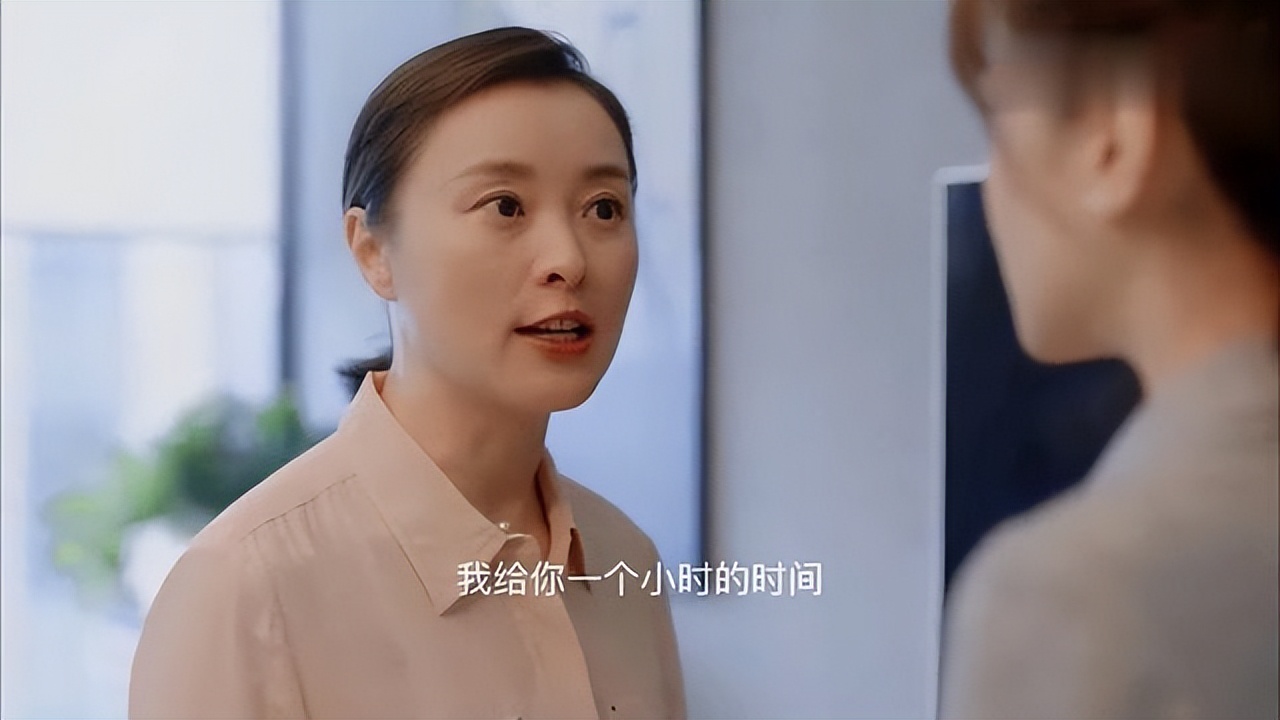 同样饰演职场女精英，把陈数、姚晨和杨颖放在一起，差距就出来了