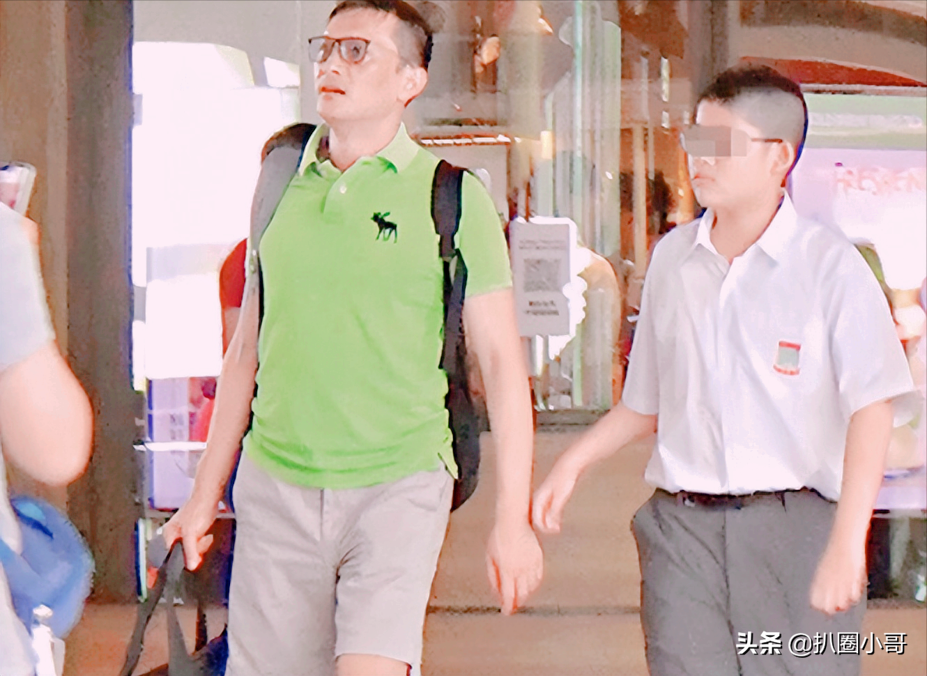 知名港星定居内地，购买90平方米屋，为让自闭症儿子好好生活