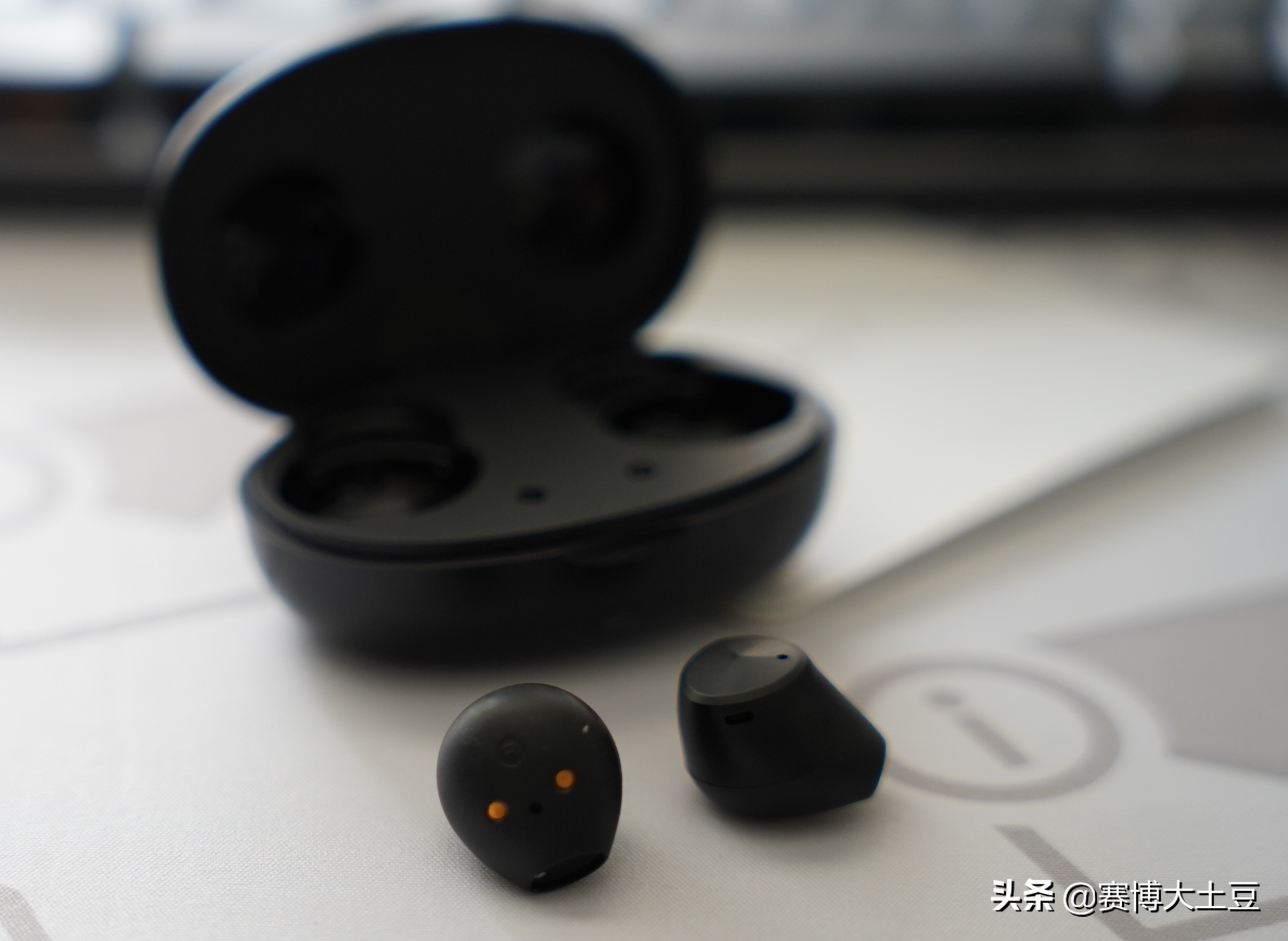 JEET Air2真无线蓝牙耳机体验：轻巧无感的实力派