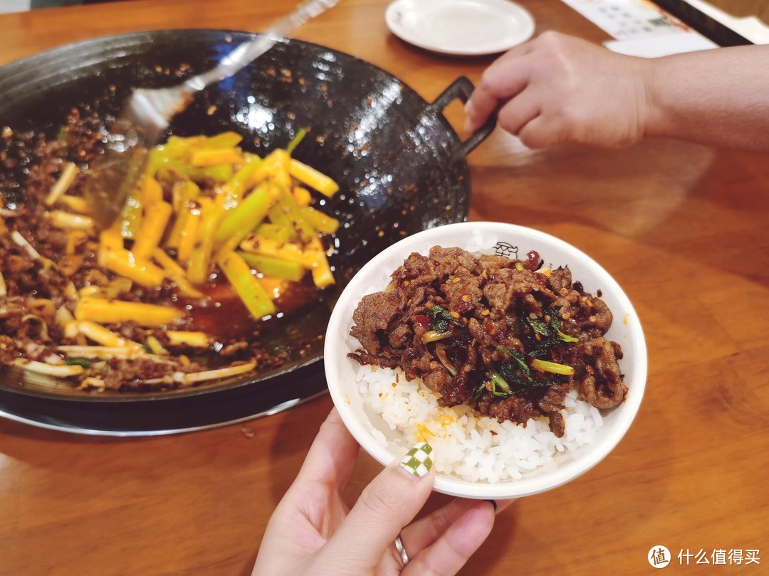 旅行就要边走边吃：舌尖上的昆明，盘点我在昆明吃到的各种美食