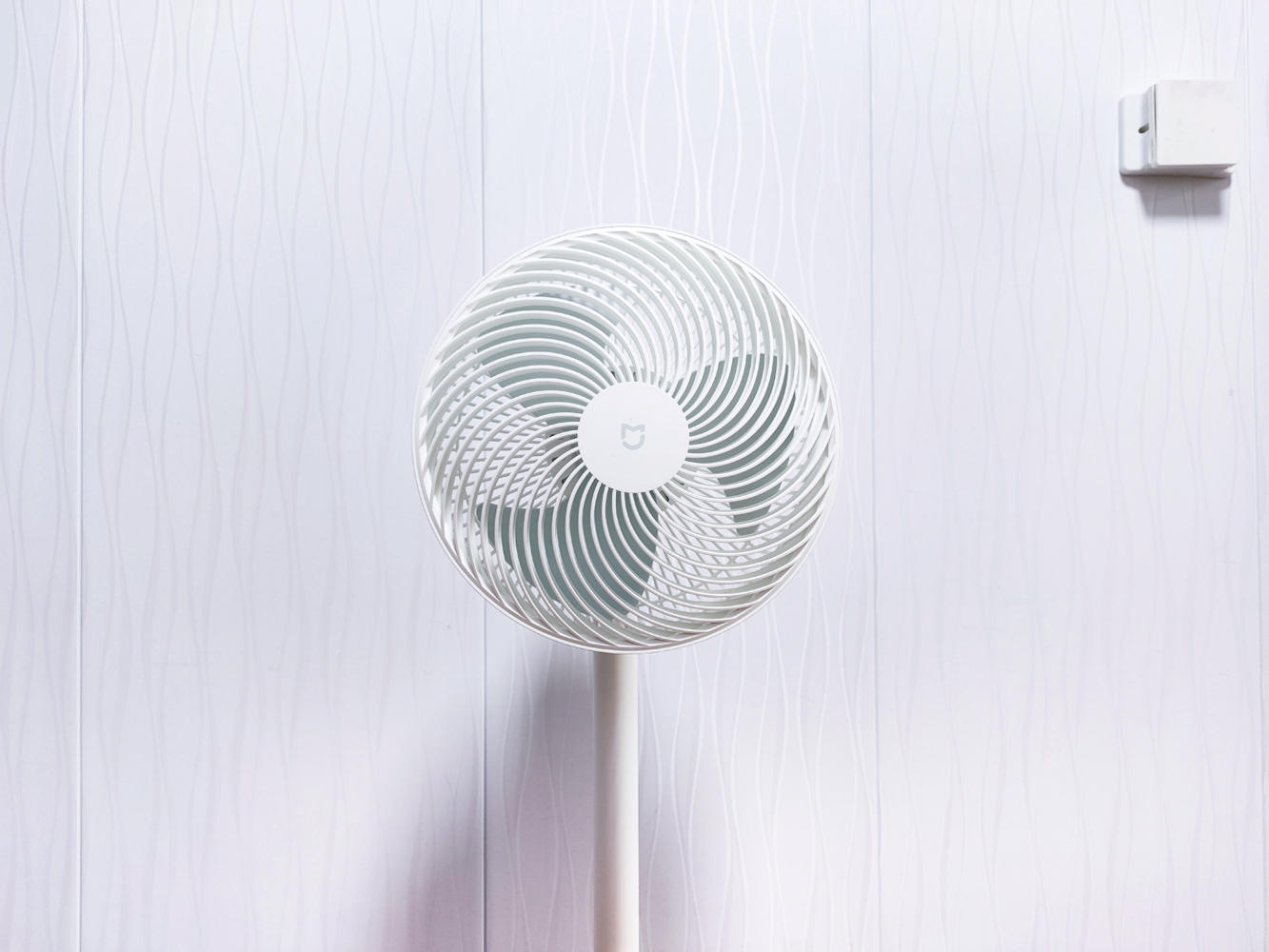 夏天不喜欢开空调？建议试下米家智能直流变频循环扇，畅享自然风