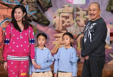 《上海滩》42年过去，演员差距大，男二66像36岁，2位老戏骨离世