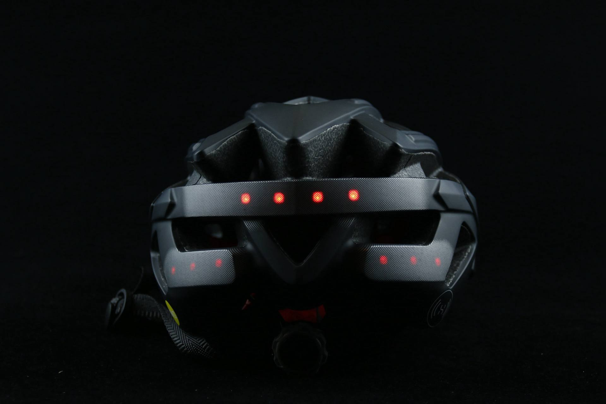 一路相伴一路有你- Helmetphone 运动款智能头盔BH60SE NEO测评