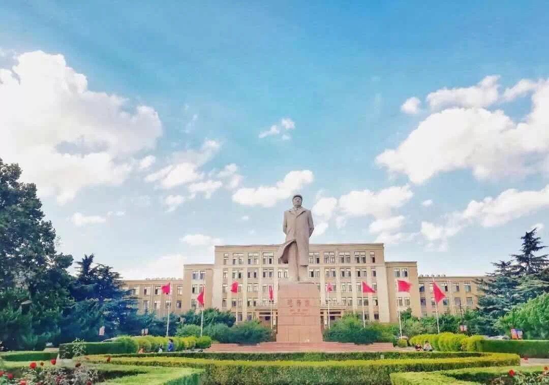 中国十大大学排名2022最新排名，全国十大高校排名顺序(附2022年最新排行榜前十名单)