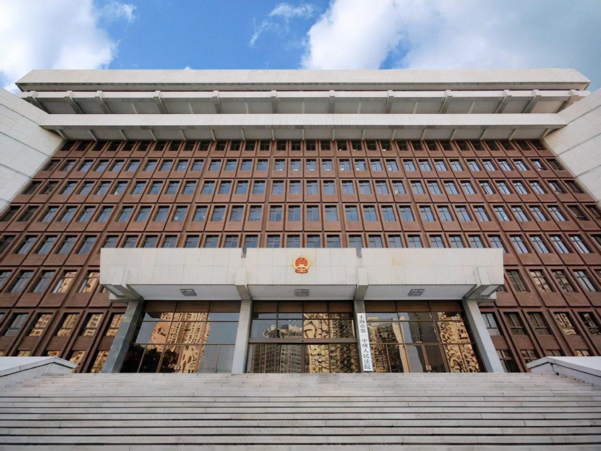 2009年，控制重庆生猪市场多年的“猪霸”王天伦，落入法网