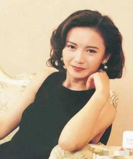 19位惊艳了时光的“80年代港风美女”，个个美到窒息，一见误终身