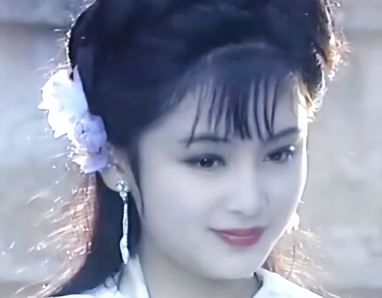 早期古装美女天花板，只服这9位，桃花眼，樱桃嘴，个个百里挑一