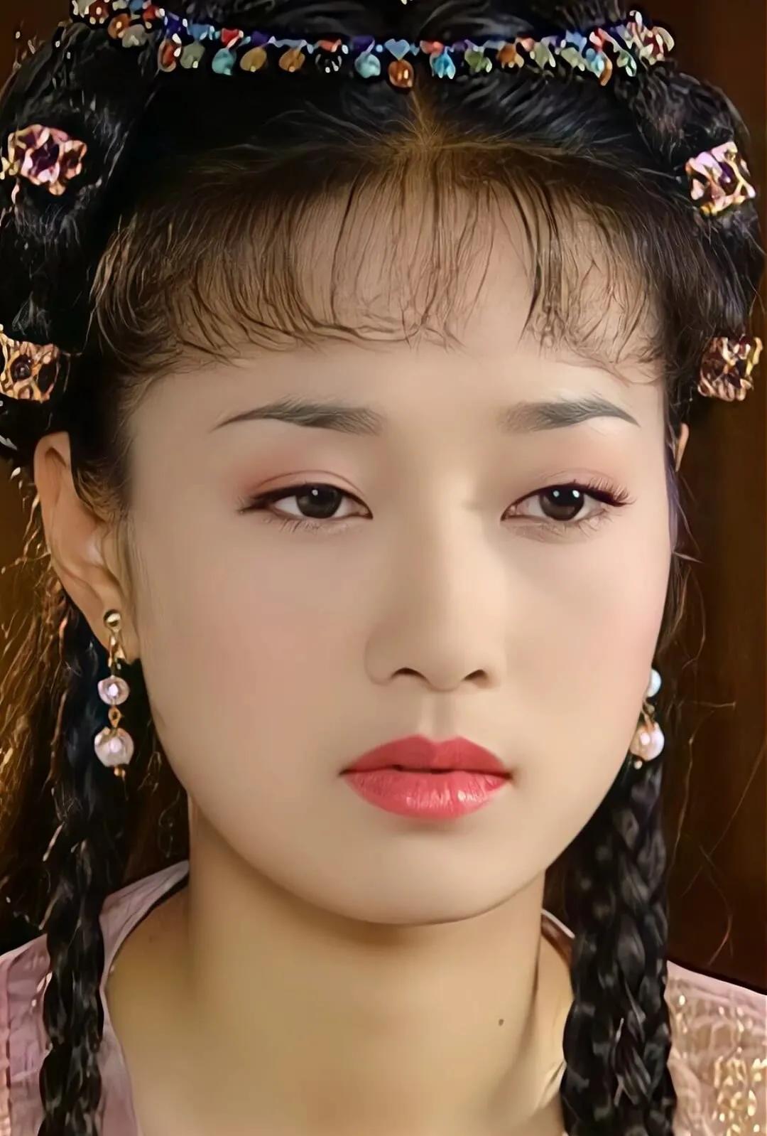 马伊琍版的紫薇也很漂亮，就是为什么最后和知画成为了闺蜜？