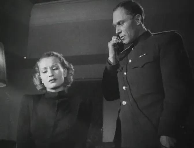 世界电影（0106）苏联电影《锄奸记》（1945）剧照欣赏