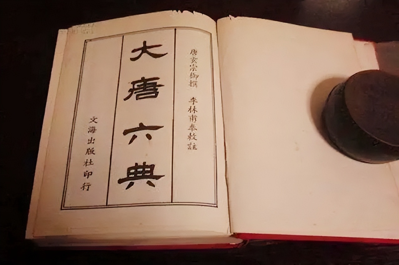 生前最高只担任过三品官的狄仁杰，为什么看起来权力这么大？