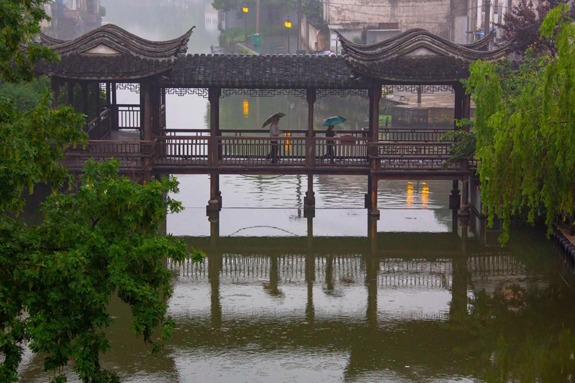 细雨霏霏中的南浔古镇 江南水乡名镇