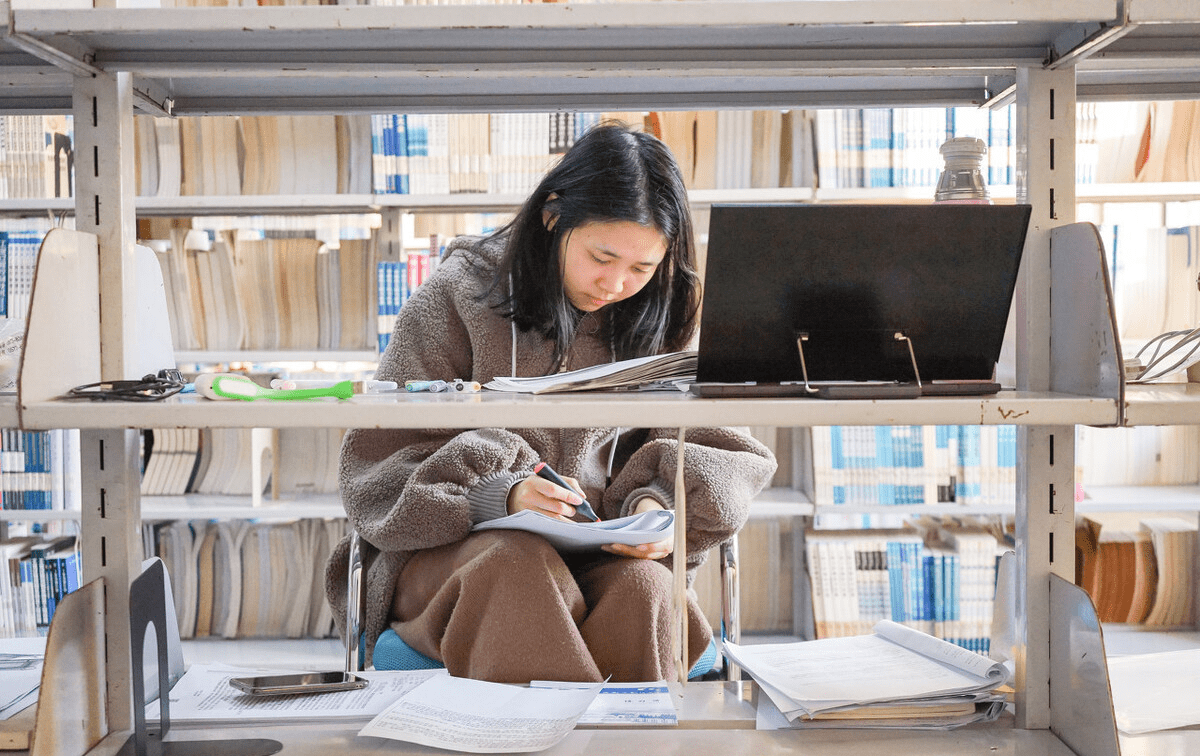 大学教资（大学生迎来）