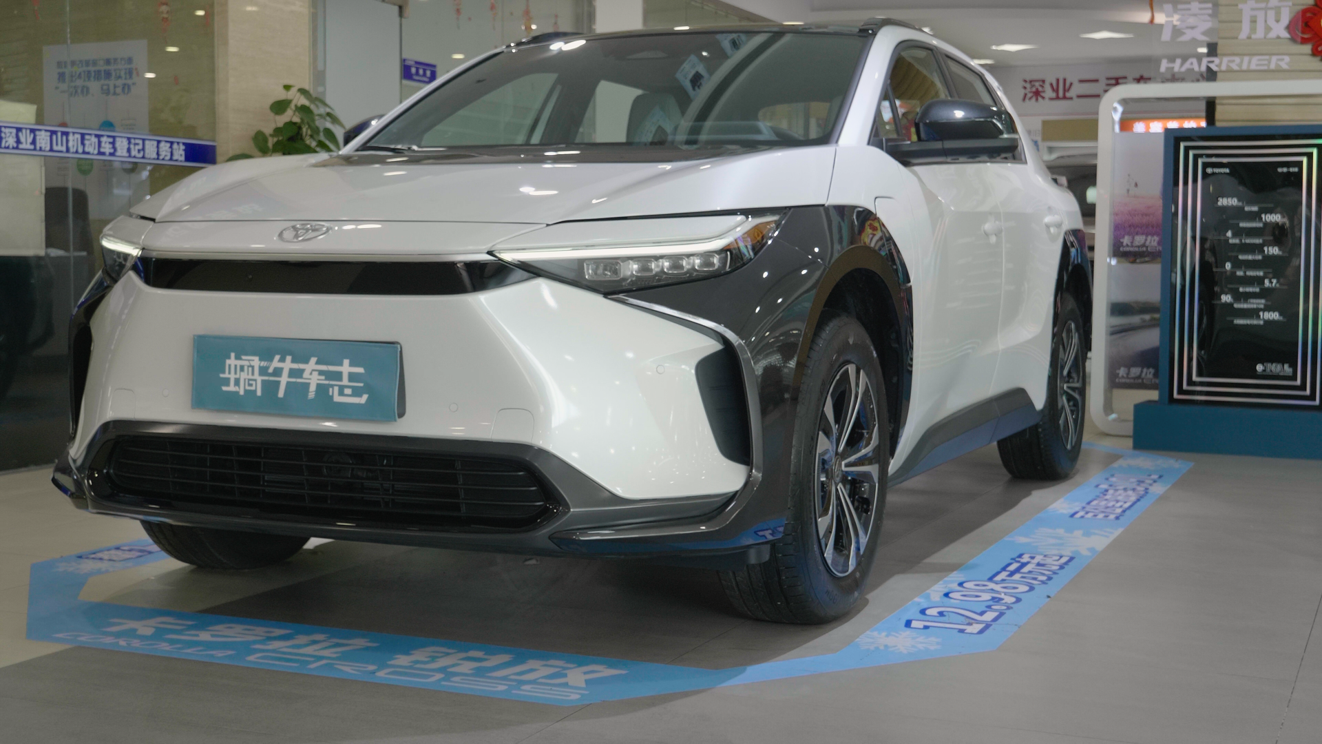 丰田“放大招”！旗下3款豪华车齐换代，继续发展油车能热销？