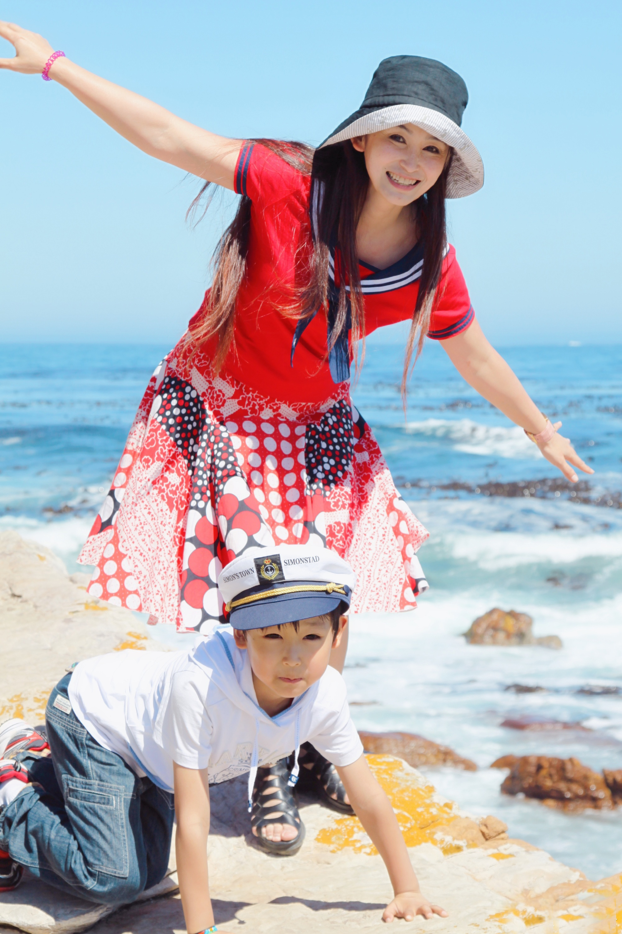 歌坛伉俪冯晓泉与曾格格：“421家庭”的幸福与烦恼