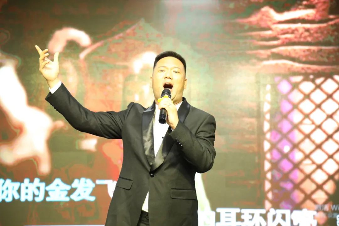 煎茶小学全校同步观看“清凉一夏、音悦你我”“云”音乐会直播