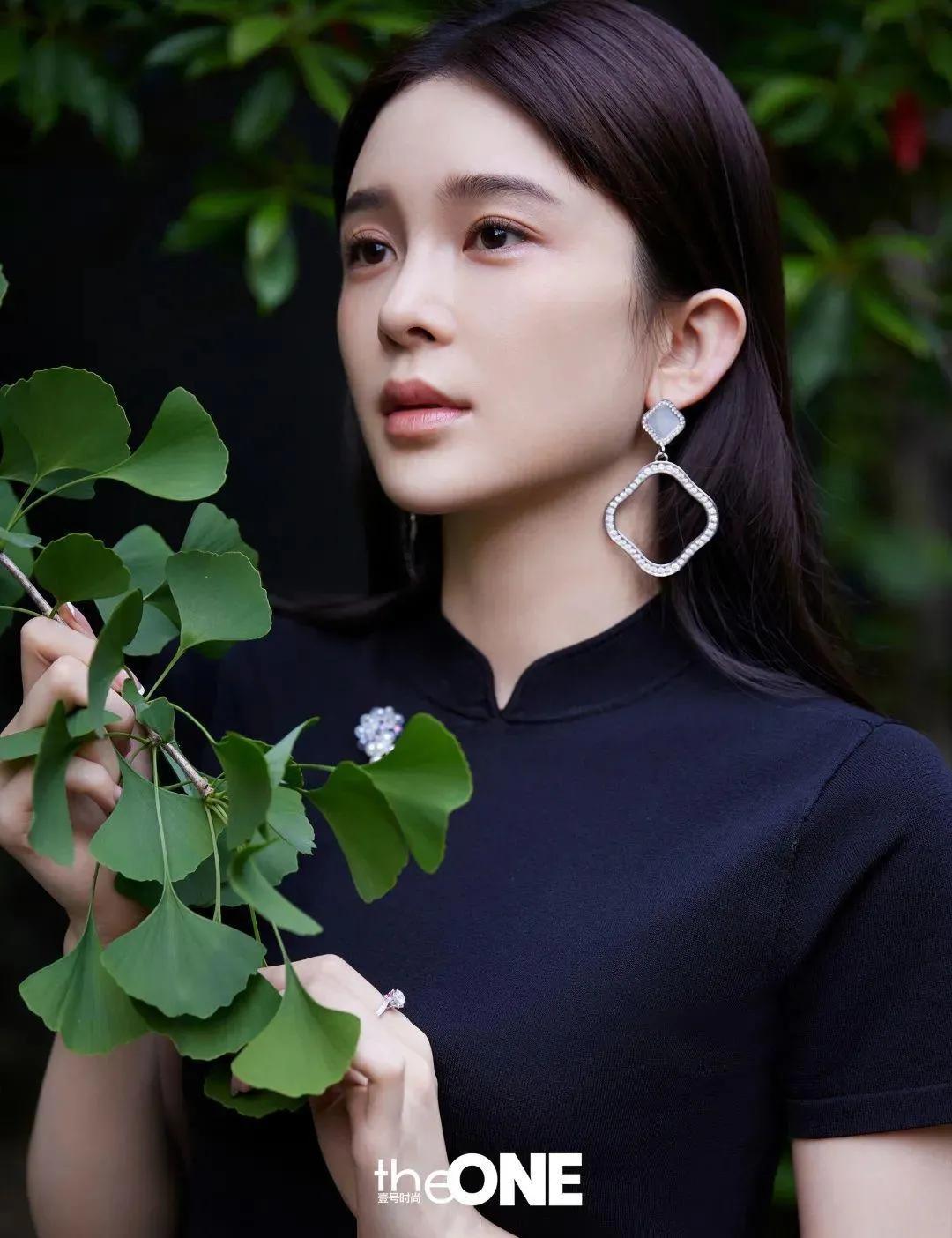 赵樱子初夏气质大片