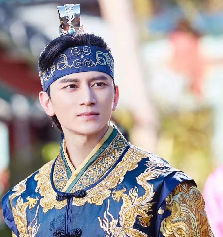 拥有“铜铃大眼”的10位男星，个个都是金刚眼，像开了大眼特效