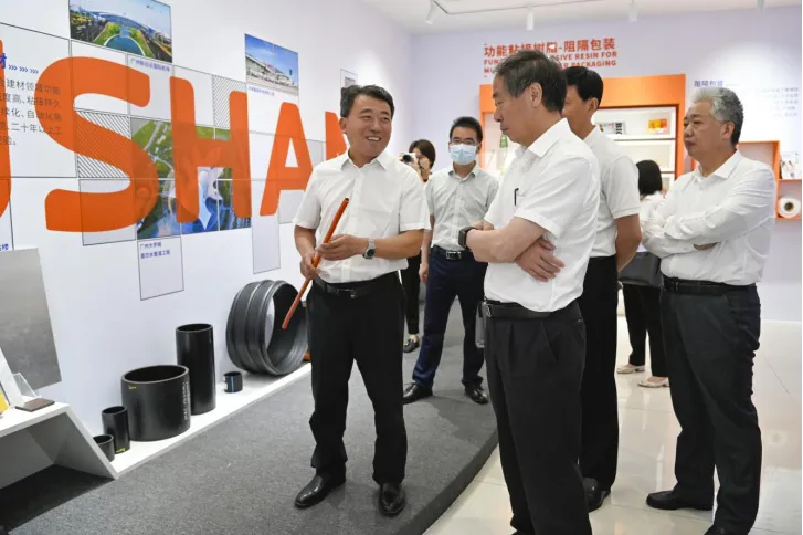 黄石市委常委、统战部长俞远汉一行赴粤考察