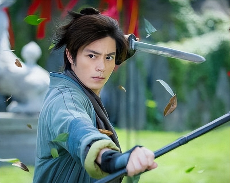 剑眉星目，风度翩翩，这10位男明星的长相，击中了国人审美