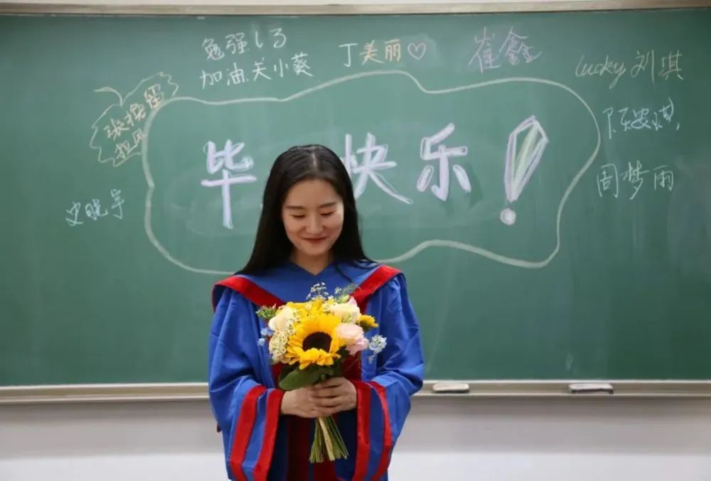研究生“阴盛阳衰”？为何女生更热衷考研？
