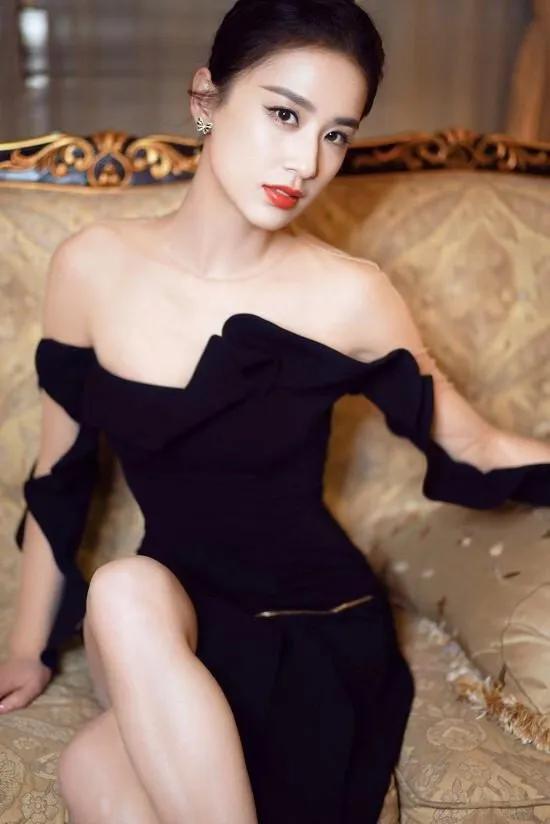 黄圣依，30张精美的照片