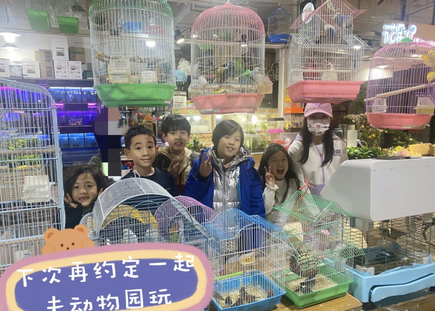 吴尊晒爸爸5重聚照，NeiNei小泡芙Jasper开心同框，等比例长大