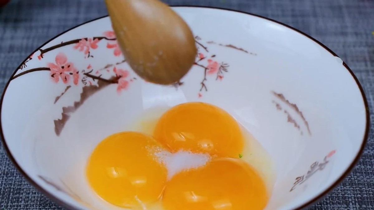 夏天，再贵也要多给孩子吃这2样菜，长高“黄金期”不吃亏