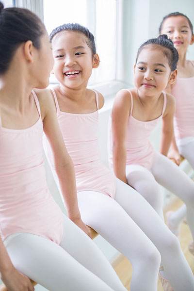 舞蹈，是危险的兴趣班，别被环境和老师误导，娃没天分，别硬学