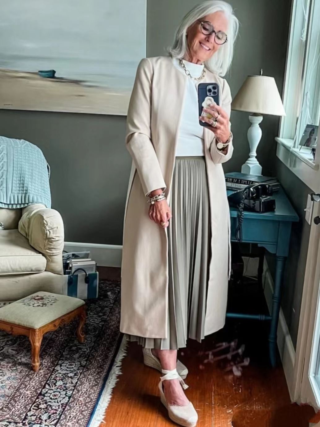 看完九分裤和长半裙穿搭，终于知道，为啥时髦精们扔掉阔腿长裤了