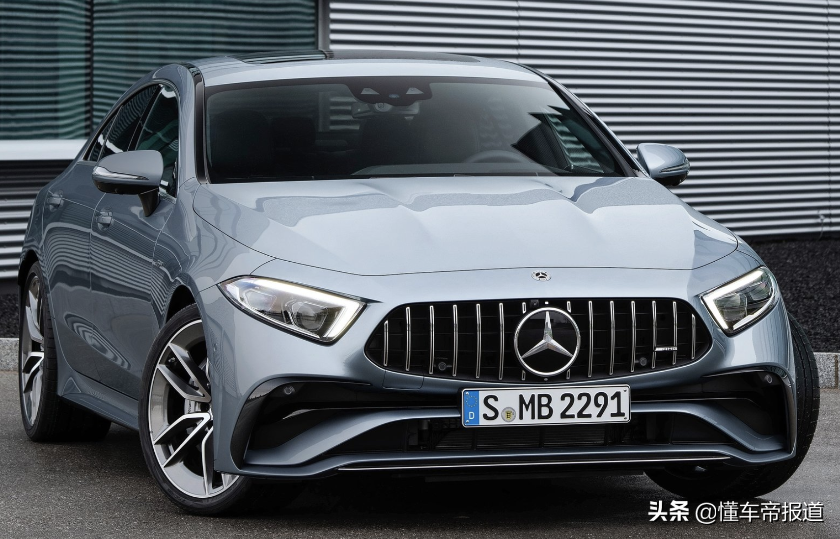 新车 | 原厂“黑化”风格，百公里加速4.5秒，CLS53 AMG官图发布