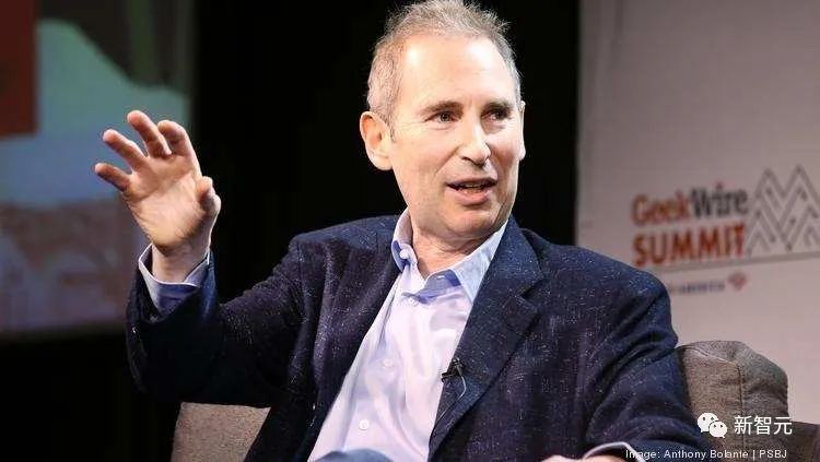 「接班」贝索斯一年，股价跌40%，亚马逊新帅卡在哪儿了？