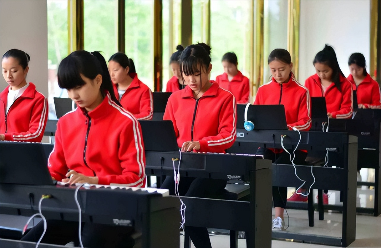 不愁找工作的3个专业，毕业生各个单位抢着要，22届考生不妨试试