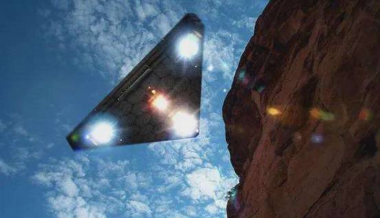 UFO来自美国？麻省理工承认研制飞碟，70年前就有“阿芙罗飞车”