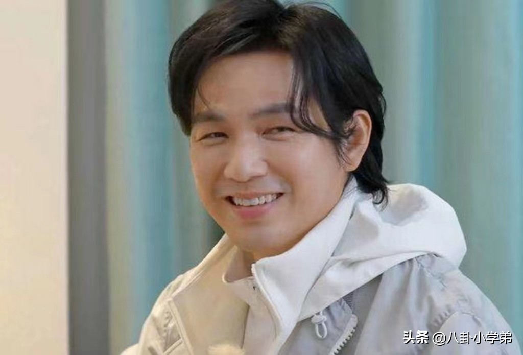 “冻龄男神”都是假的！脸肿僵硬、笑不出来，不服老是真的不行