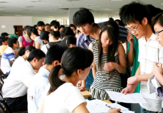 成都这5所大学毕业证一文不值，已被点名曝光，报考要谨慎