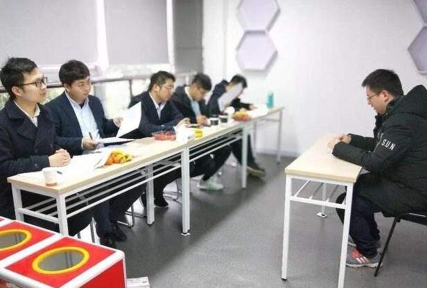 考研专业中的四大“卷王”，复试远超国家线，想报考的学生要慎重