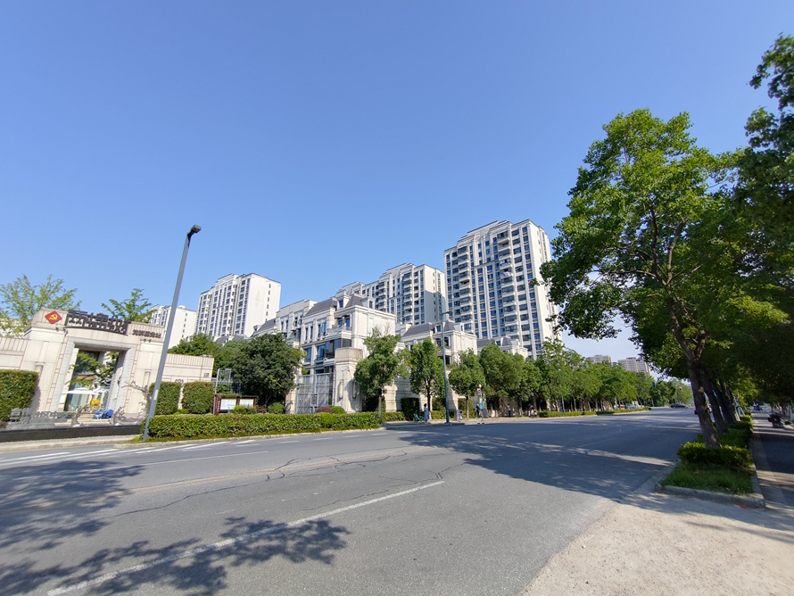 腾讯ROG游戏手机6 Pro首发评测，搭载骁龙8+处理器，驯龙成功