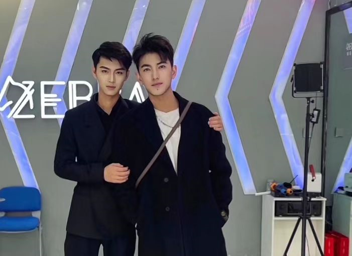 中传艺考“第一”林恩赐，17岁少年身高1.84，长相惊艳气质清冷