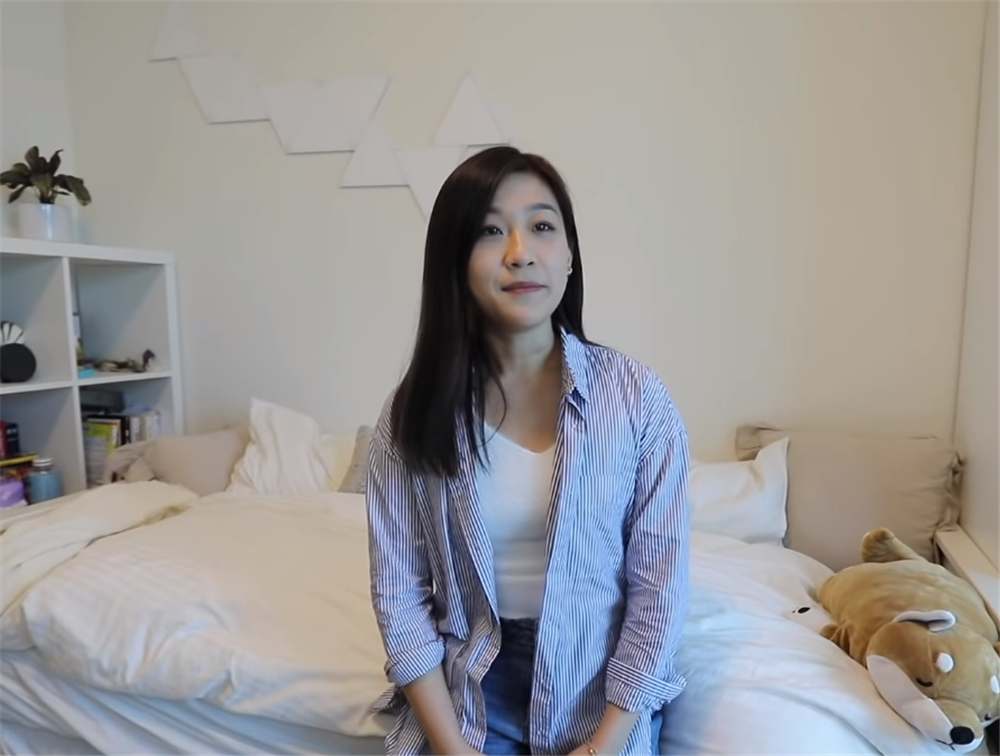 一对香港26岁小夫妻，住进19㎡双阳台“纳米楼”，蜗居真的太逼仄