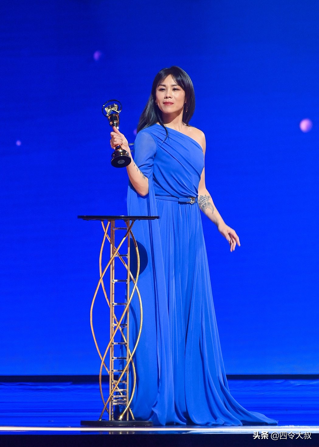 萧亚轩回来了！金曲遗珠变珍珠，蔡健雅拿下第33届金曲奖歌后宝座