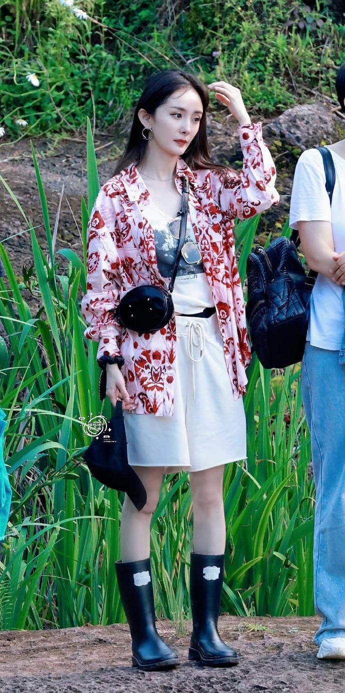 最新综艺剧透来啦 为什么杨幂这么努力 还被吐槽