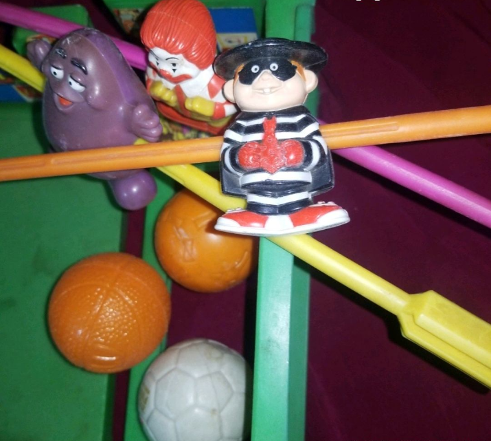 13年前，江苏19岁美女爱上大20岁大学老师，为爱不惜断绝父女关系