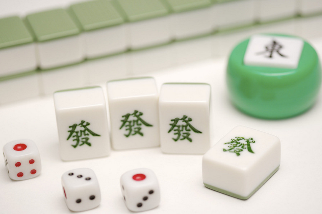 在棋牌室里打麻将，是娱乐还是赌博吗？答案来了，被抓就活该了