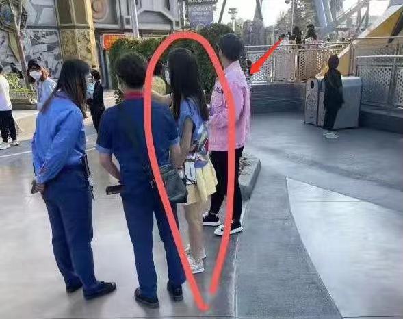 离婚还能做朋友，聚会度假遛孩子，这5对离异明星夫妻，还有往来