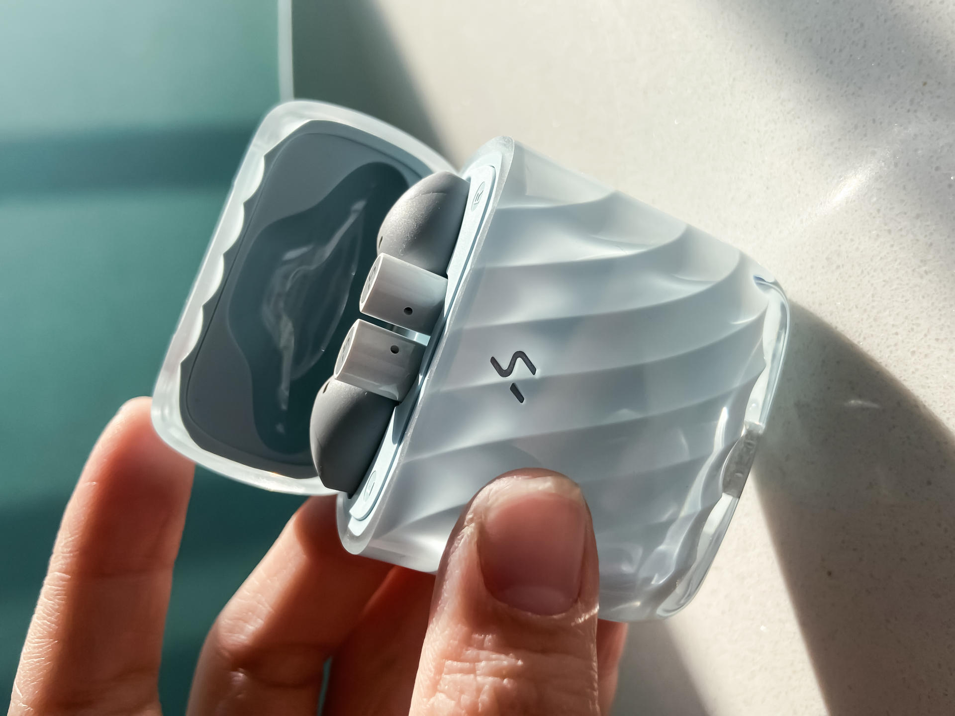 HAKII ICE哈氪零度真无线蓝牙耳机 冰心点燃的新温度