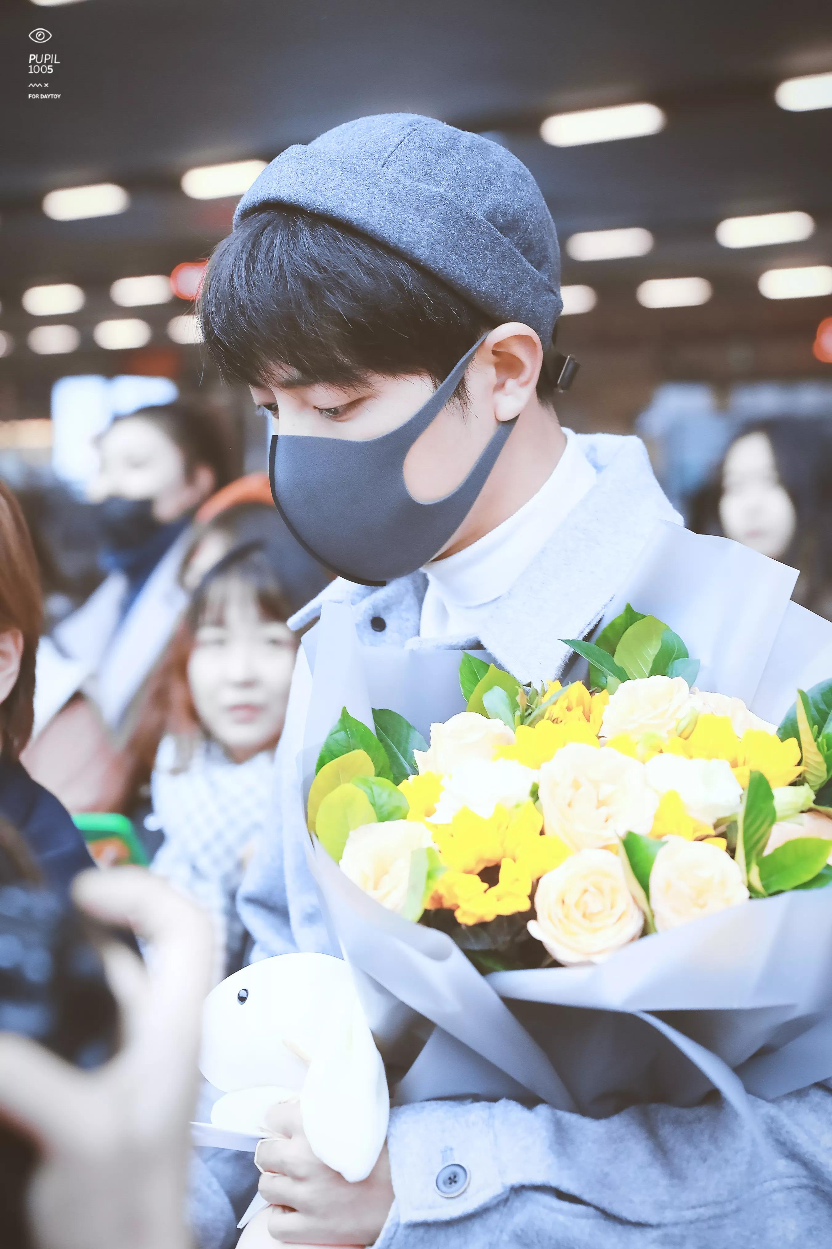 考古肖战:2018年9月—12月机场时间线汇总,今天请叫我收图狂魔